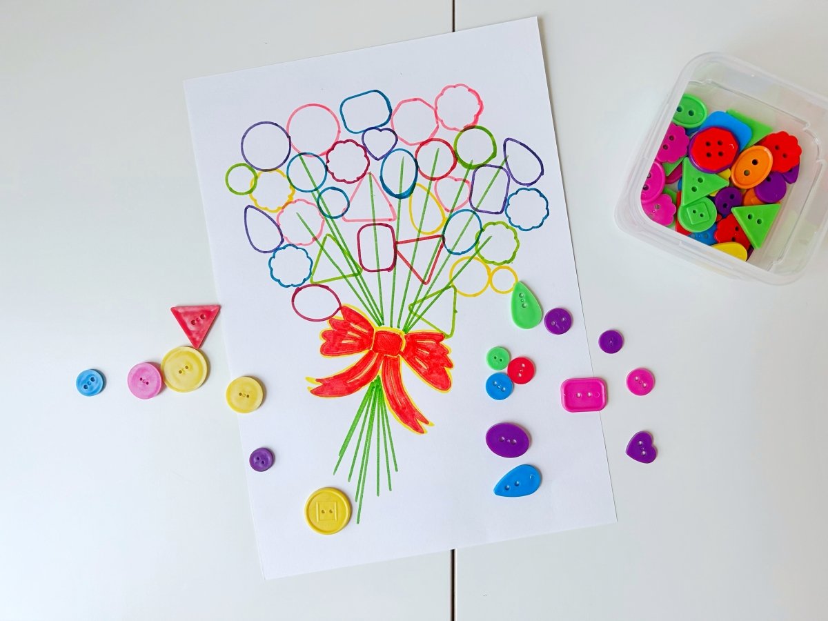 match the buttons according to colour, shape and size